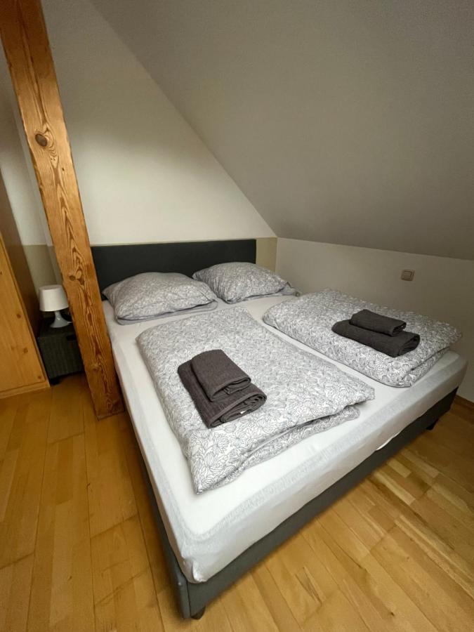 Doppelzimmer, Tv- Bad, Kuehlschrank- Parkplatz-17 Meine Exterior foto